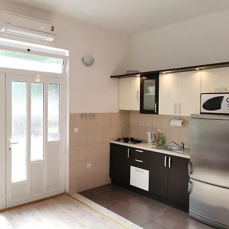 Zuzana Apartment *
